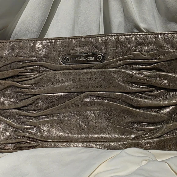 Michael Kors Webster Gold/Silverish Metallic Rushed Leather Wallet Clutch Bag - Picture 2 of 9